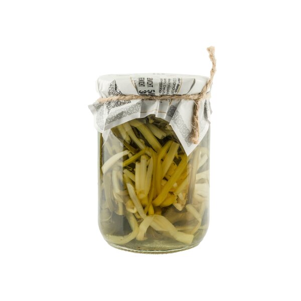 Eingelegter wilder Knoblauch